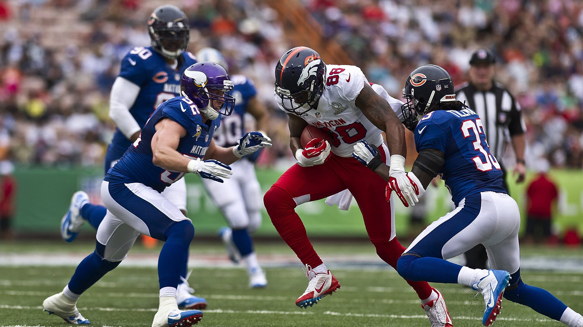 “智慧足球场地:AI裁判与实时数据分析应用推广”,智慧足球公园